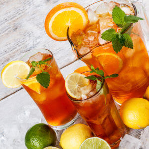Refreshing ice tea with lemon and mint